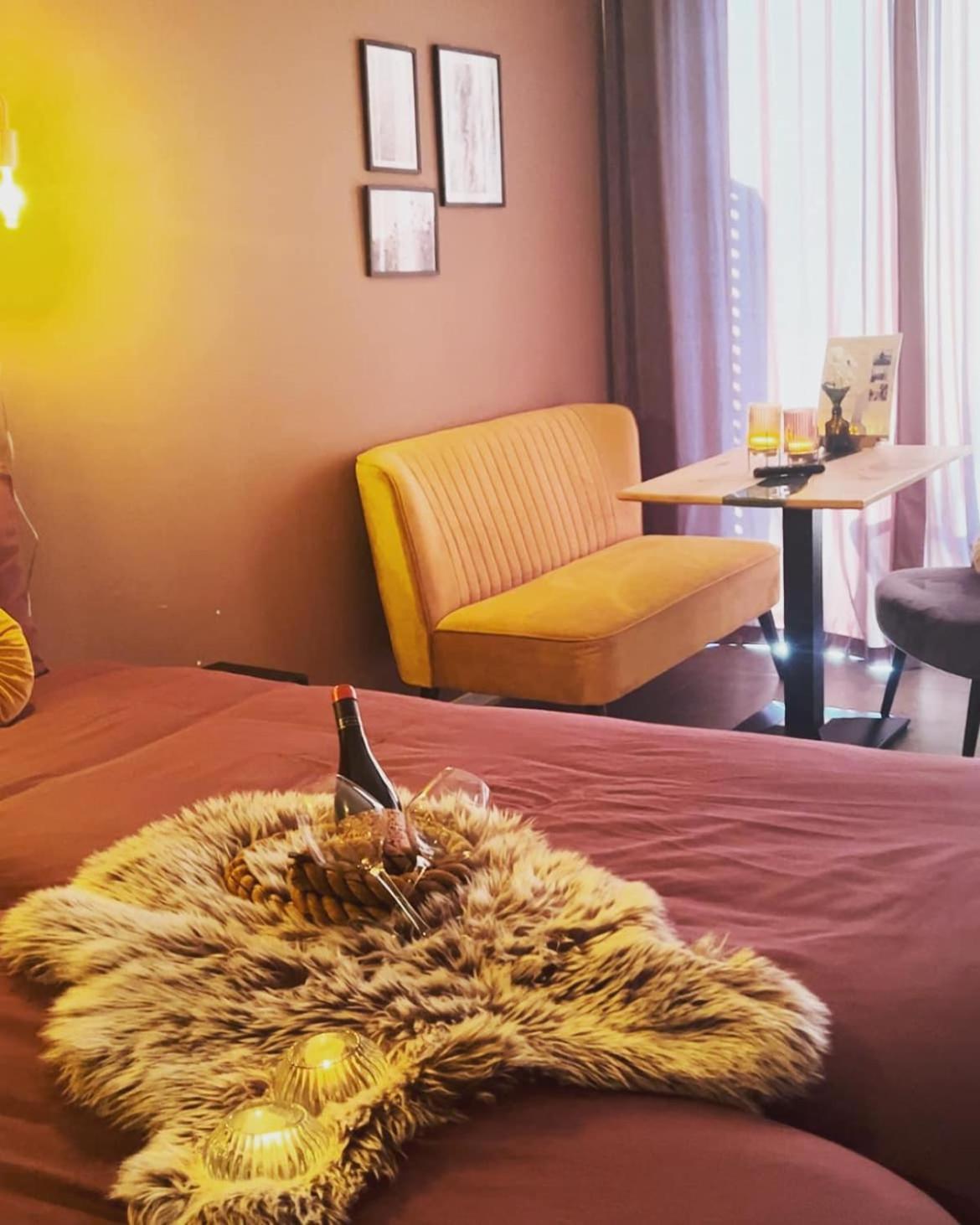 Blesdijke Natuur Lodge מראה חיצוני תמונה